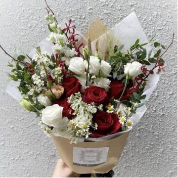 Kenyan Roses Arrangement
