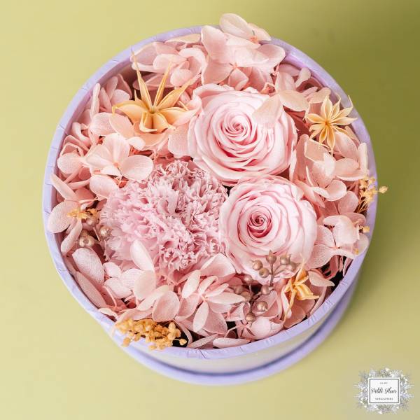 5 Ways Of Utilising Rose Petals For Your Wedding