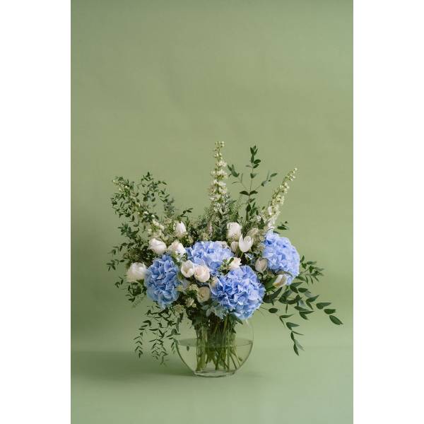 Why Should You Get A Flower Subscription