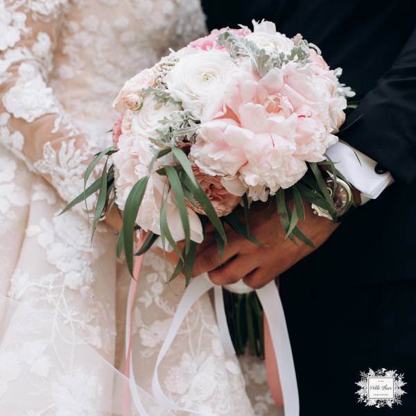 Flaunt A Unique Bridal Bouquet Style With These Flowers