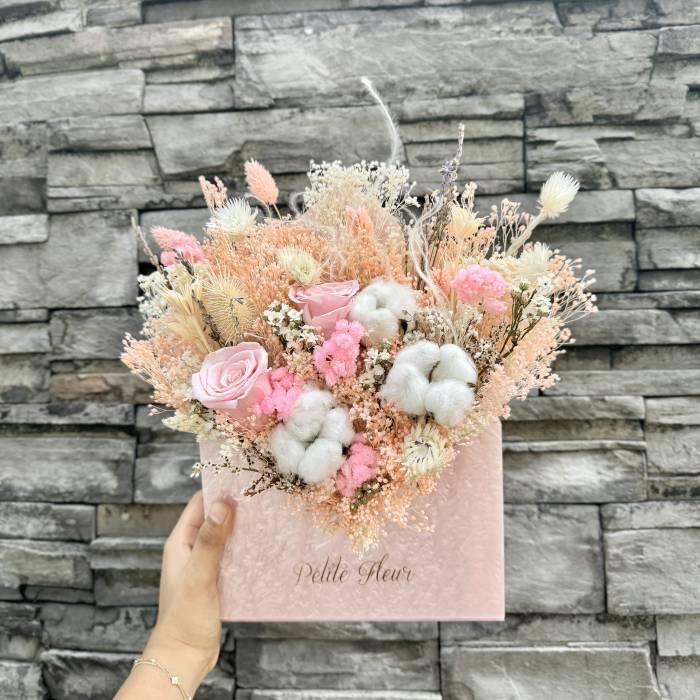Petite Love Letter- Preserved and Dried Blooms