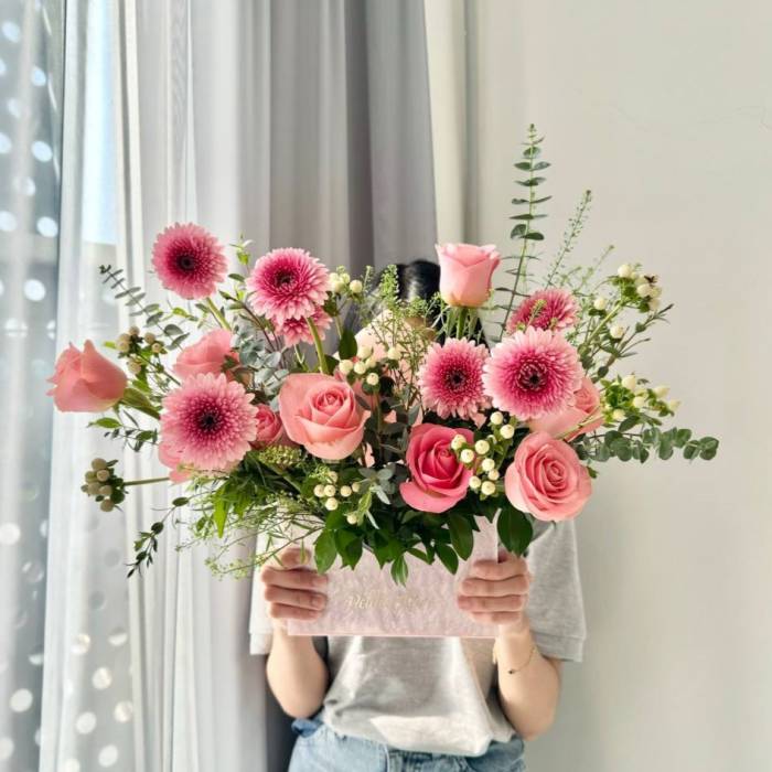 Petite Love Letter- Fresh Flowers