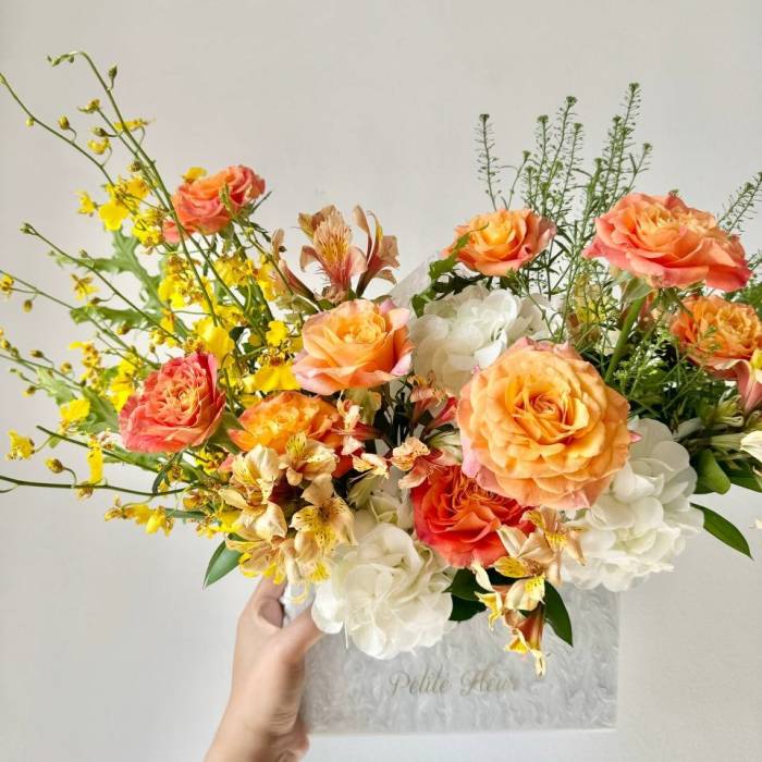 Petite Love Letter- Fresh Flowers