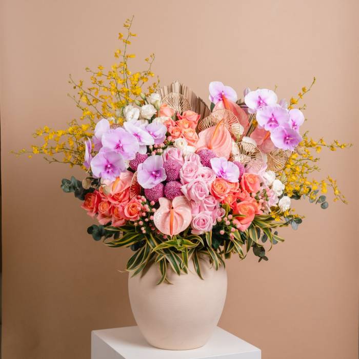 Shin Princess Vase Arrangement