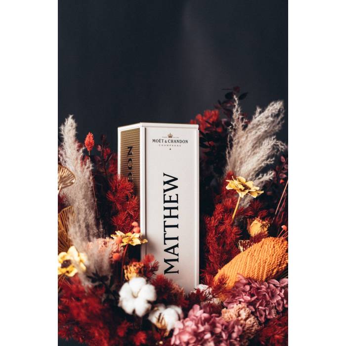 Moët & Chandon Specially Yours Box - Dried & Preserved Flowers