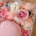 Cozy Bloom – Macaron and Fresh Flower Hamper