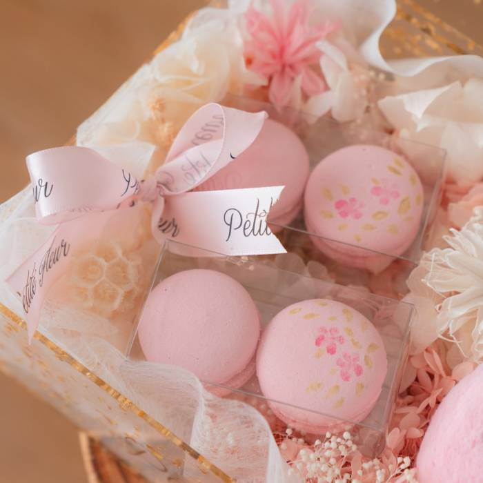Sweet Bloom – Macaron and Preserved Flower Hamper