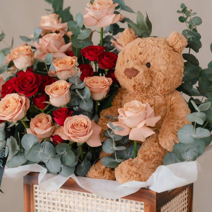 Jellycat Bartholomew Bear and Rose Arrangement