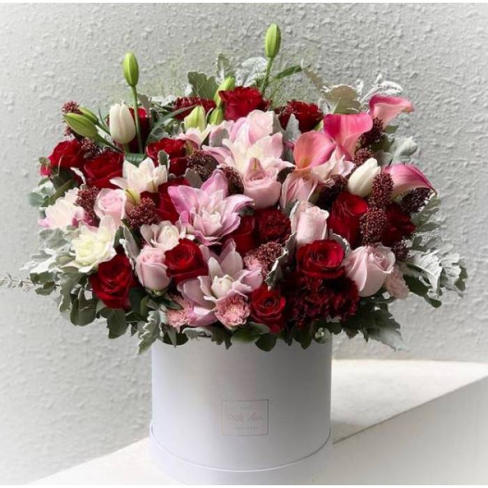 Signature Round Flower Box