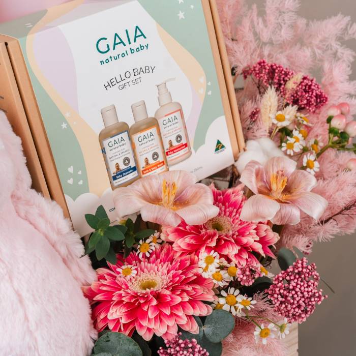 Oh Hello Baby Gift Set