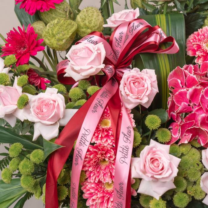 Incredible Success Floral Stand