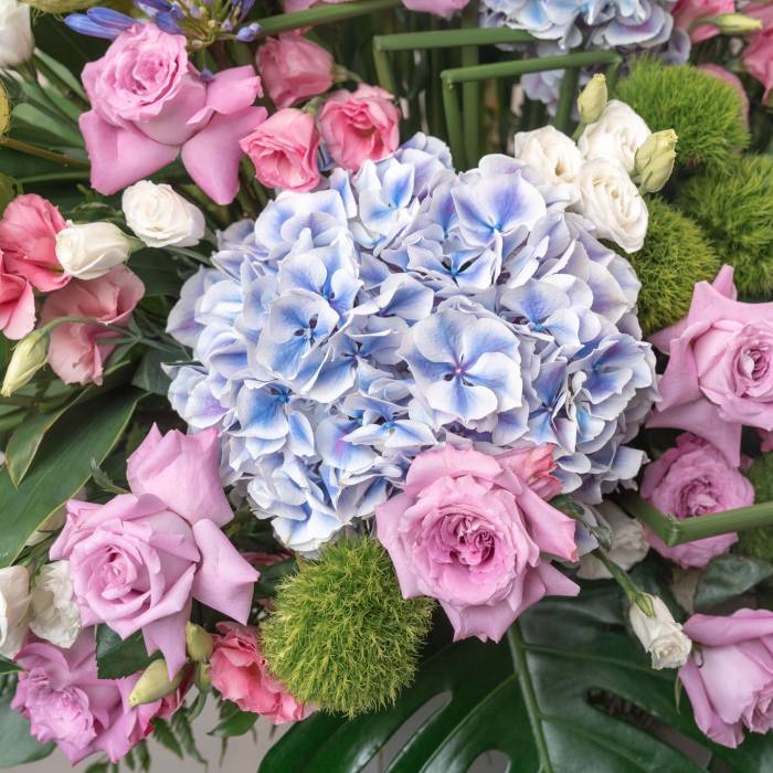 Murasaki Floral Stand