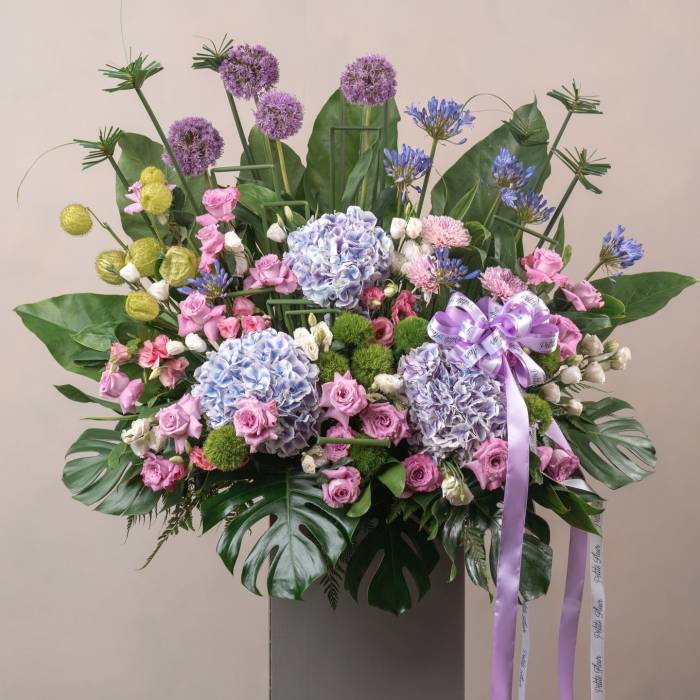 Murasaki Floral Stand