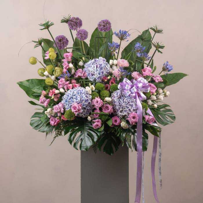 Murasaki Floral Stand