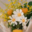 Jellycat Amuseable Daisy & Pinchusion Bouquet