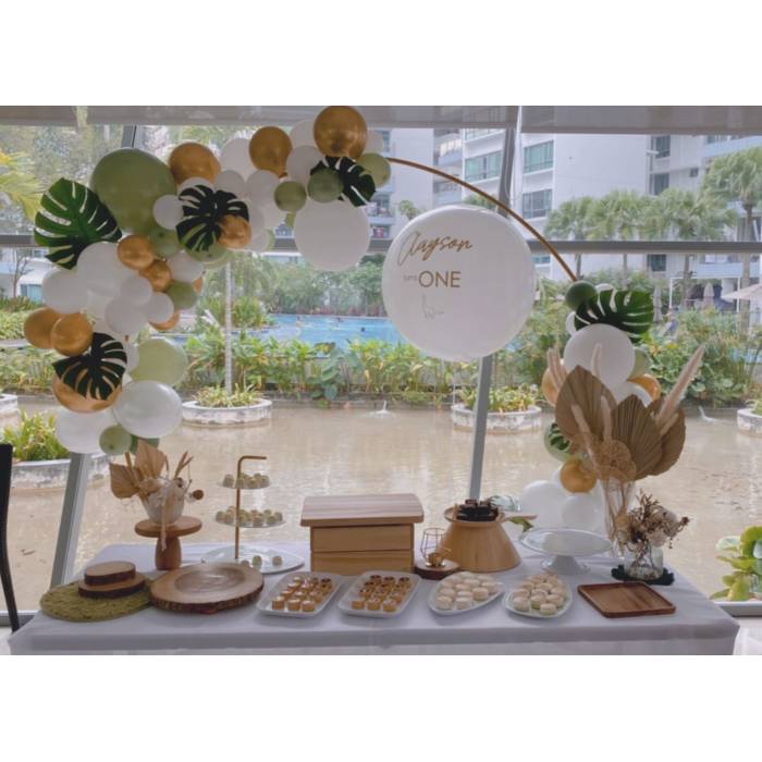 Decorative Balloon Arch