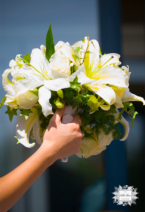 Image of lilies at a wedding