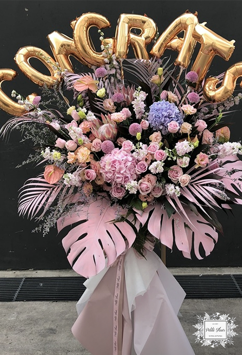 Balloon Flower Stand with Congratulatory Messages
