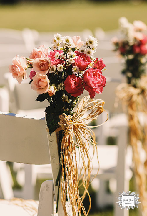 chair-posy-wedding-decoration
